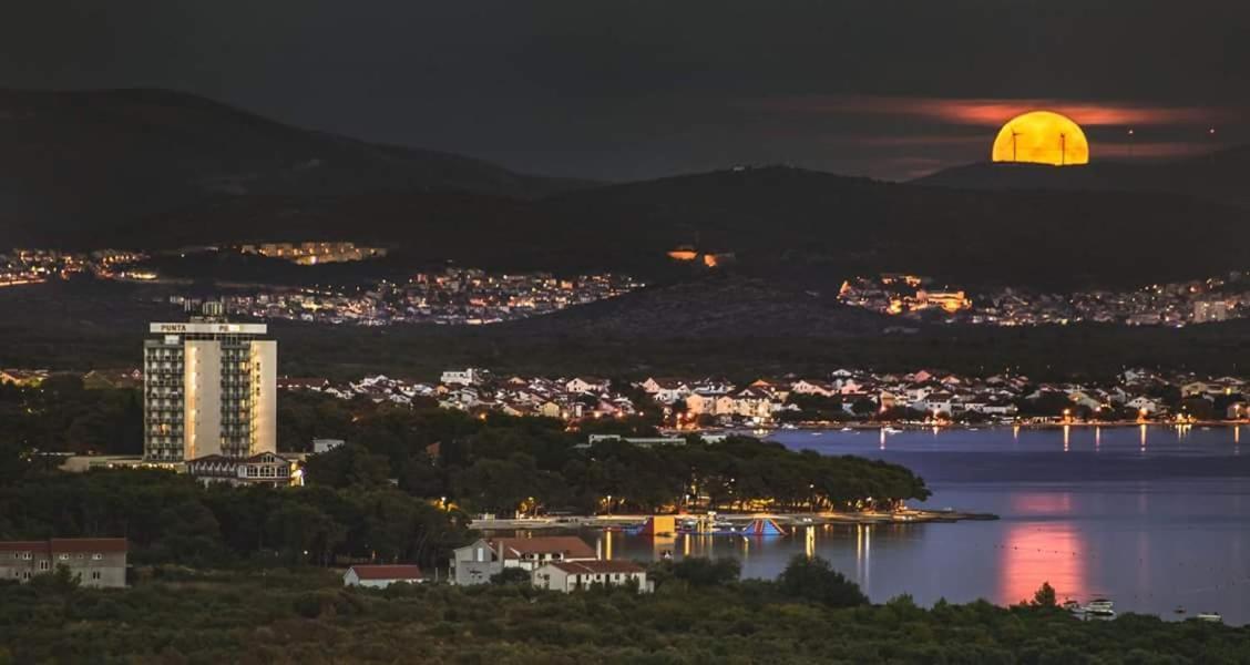 Apartments Milena Vodice Buitenkant foto